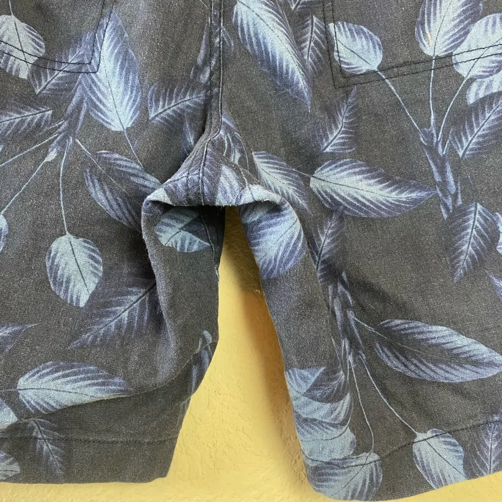 J. Crew Blue Leaf Print Linen Blend Flat Front Shorts Size 34”